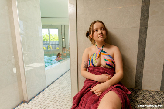 Mia Murkovski and Olivia Trunk in Club Sweethearts set Steamy Sauna - Part 3/4