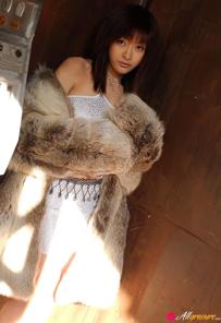 Sakura Shiratori in All Gravure set Fur Coat