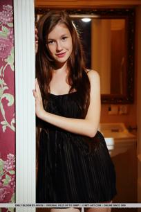 Emily Bloom in Metart set Presenting Emily Bloom