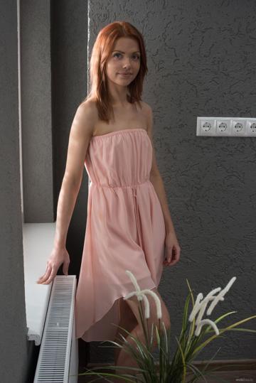 Camelia in Erotic Beauty set Presenting Camelia