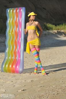 Tandy in Amour Angels set Colorful Beach