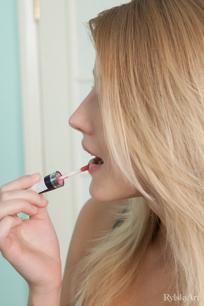 Mila in Rylsky Art set Grunzime