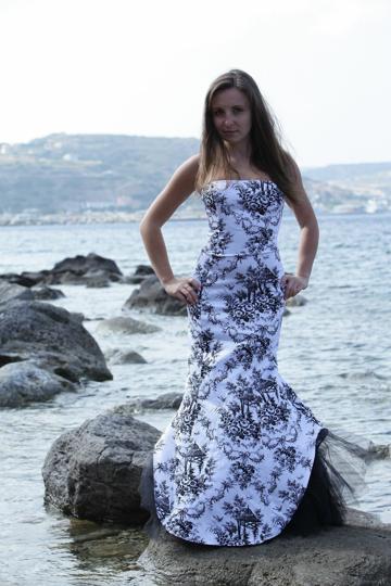 Jukos in Stunning 18 set In A Dress By The Sea