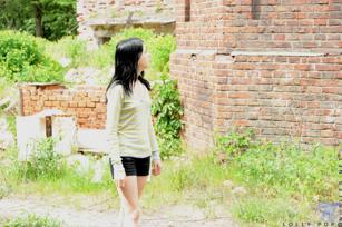 Lolly Pop in Nubiles set Outdoor stroll