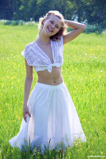 Emma C in Club Sweethearts set #13753