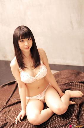 Megumi Suzumoto in All Gravure set Heavyfuls