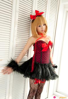 Rika Hoshimi in All Gravure set Crimson Corset