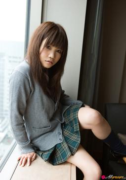 Yui in All Gravure set My Teal Bottom