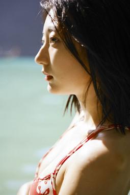 Rena Takeda in All Gravure set Velvet Chaser